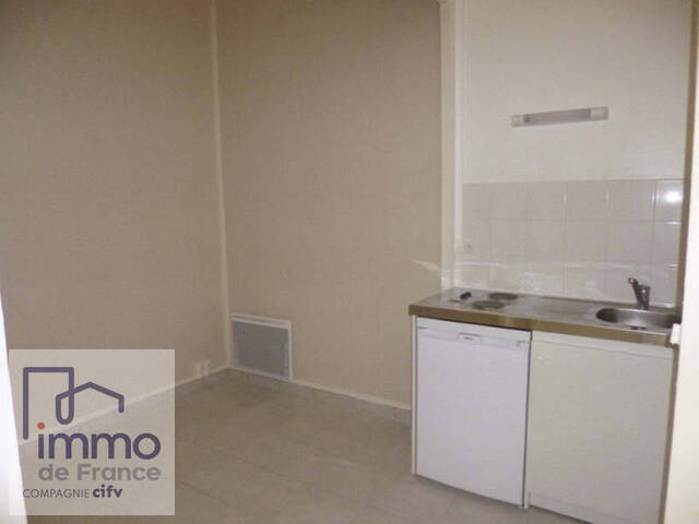 Rent Apartment 1 room 31 m² Saint-Fons 69190 Centre ville
