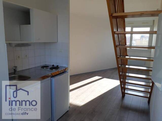 Location dans résidence étudiante appartement 2 pièces 37 m² à Lyon 8e Arrondissement (69008) Sans souci