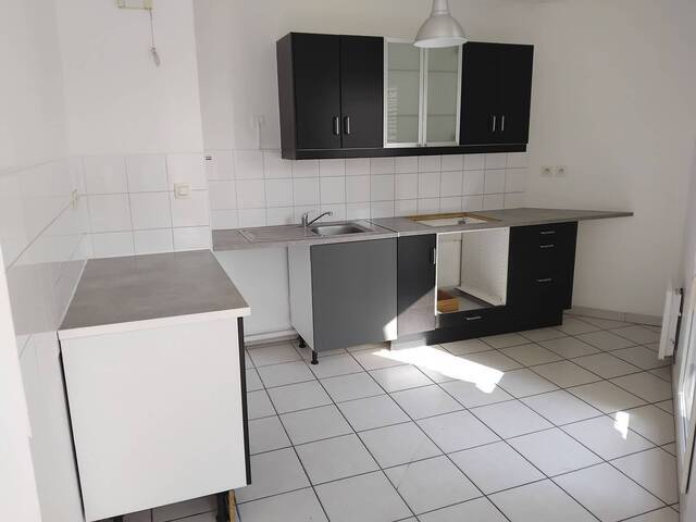 Location Appartement 2 pièces 47.83 m² Saint-Fons 69190 Centre ville