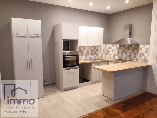 Rent Apartment 4 rooms 100 m² Lyon 1er Arrondissement 69001 Centre ville