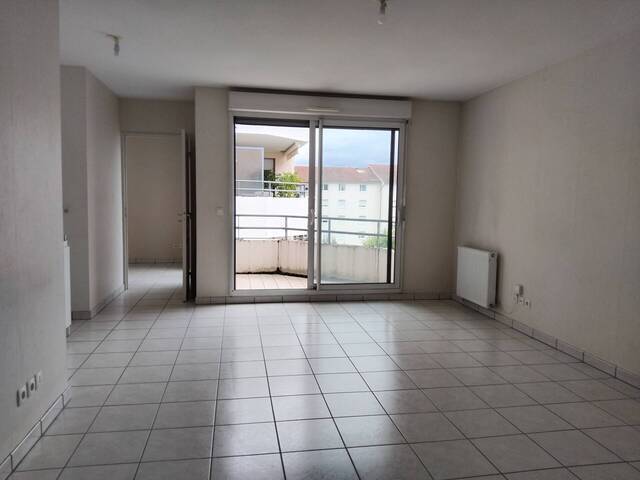 Location Appartement 2 pièces 38.9 m² Villefranche-sur-Saône 69400 Centre ville