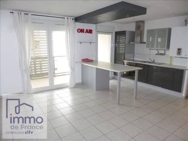 Location Appartement 4 pièces 79.14 m² Vaulx-en-Velin 69120