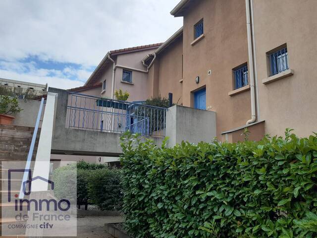Rent Apartment 5 rooms 120 m² Lyon 8e Arrondissement 69008 Laennec