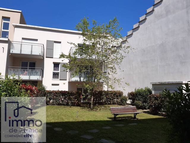 Location Appartement 3 pièces 63.25 m² Lyon 8e Arrondissement 69008 Maison de la danse