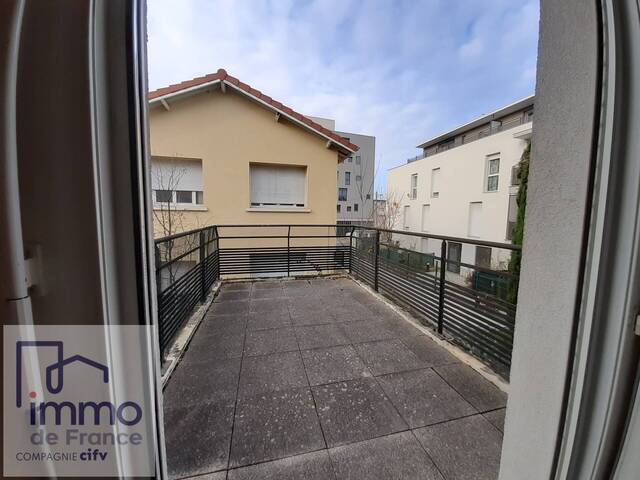 Location Appartement 2 pièces 41.81 m² Villeurbanne 69100 Croix Luizet