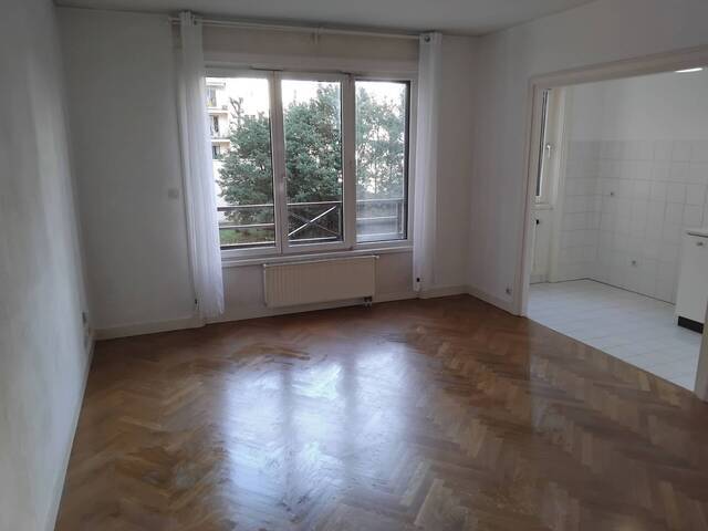 Rent Apartment 1 room 33 m² Lyon 6e Arrondissement 69006