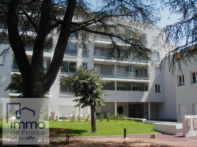 Location Appartement 2 pièces 50.45 m² Lyon 8e Arrondissement 69008 Montplaisir
