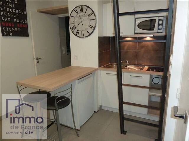 Rent Apartment 1 room 19.37 m² Lyon 2e Arrondissement 69002 Perrache