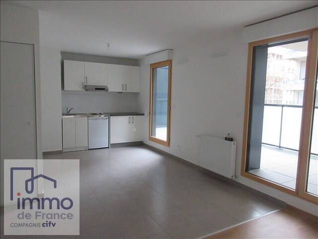 Location appartement 1 pièce 31.55 m² à Lyon 8e Arrondissement (69008) Jet d'eau