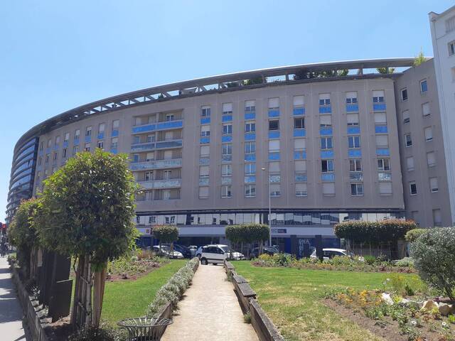 Location Appartement 1 pièce 25 m² Lyon 3e Arrondissement 69003 Part Dieu