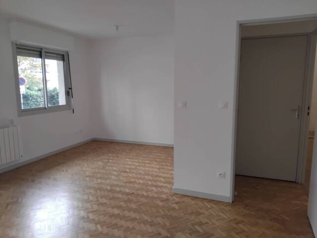 Location Appartement 1 pièce 35.33 m² Lyon 7e Arrondissement 69007 Garibaldi