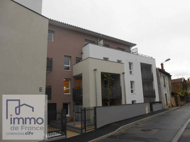 Location Appartement 1 pièce 23.52 m² Pierre-Bénite 69310 Centre