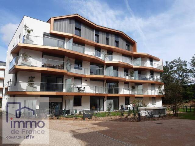 Rent Apartment 3 rooms 58.46 m² Décines-Charpieu 69150