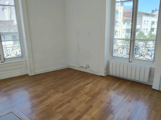 Location Appartement 2 pièces 47 m² Saint-Fons 69190