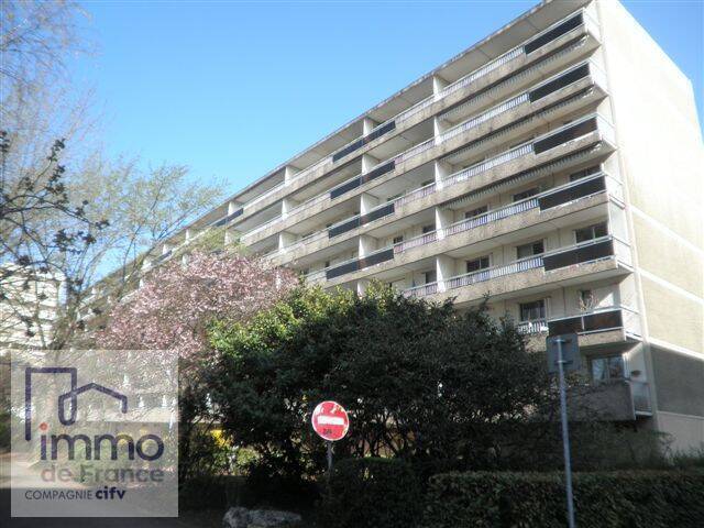 Location appartement 4 pièces 95.65 m² à Caluire-et-Cuire (69300)