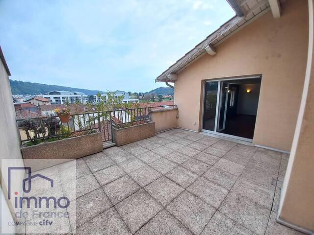 Location Appartement 3 pièces 86.87 m² Sainte-Colombe 69560