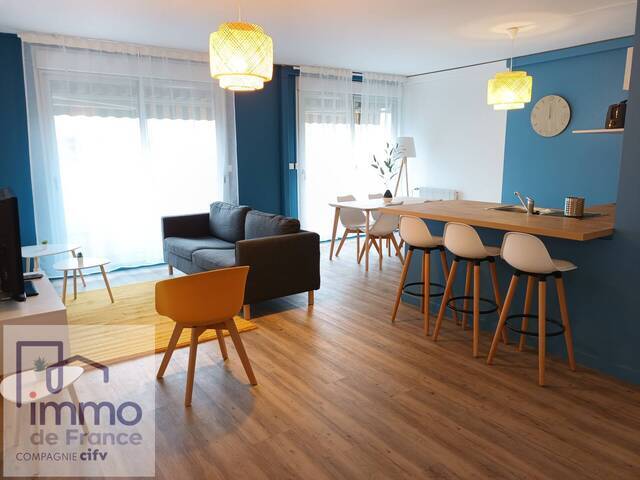 Location Appartement 4 pièces 82.23 m² Villeurbanne 69100