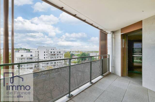 Vente appartement 3 pièces 64 m² à Lyon 8e Arrondissement (69008)