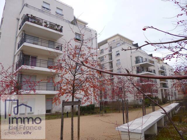 Vente Appartement 4 pièces 84.54 m² Lyon 8e Arrondissement (69008)