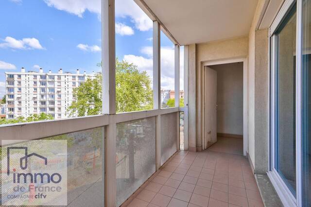 Vente appartement t2 + garage 50.52 m² à Villeurbanne (69100) - Limite Villeurbanne Lyon3