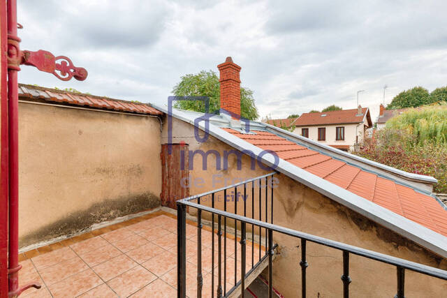 Vente Maison 7 pièces 130 m² Saint-Fons 69190