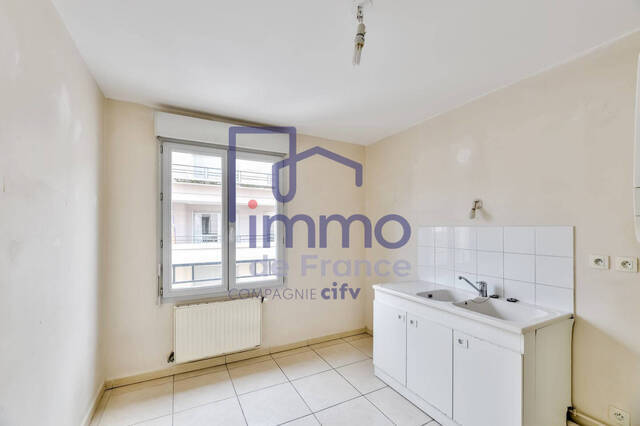 Vente Appartement 3 pièces 74 m² LYON 69007