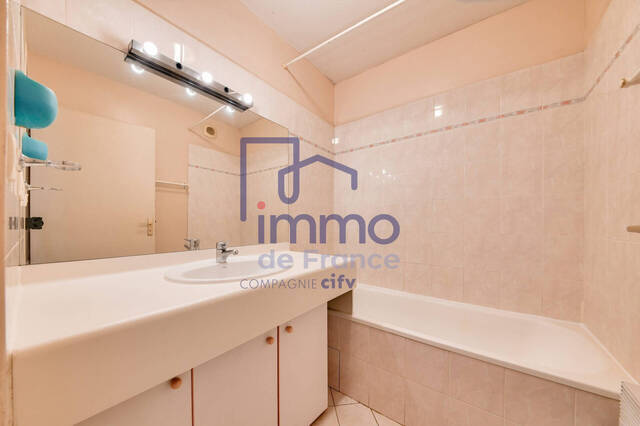 Vente Appartement 2 pièces 50.59 m² LYON 69007