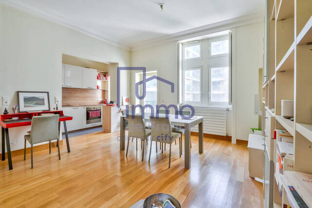 Sale Apartment 3 rooms 71 m² LYON 69002