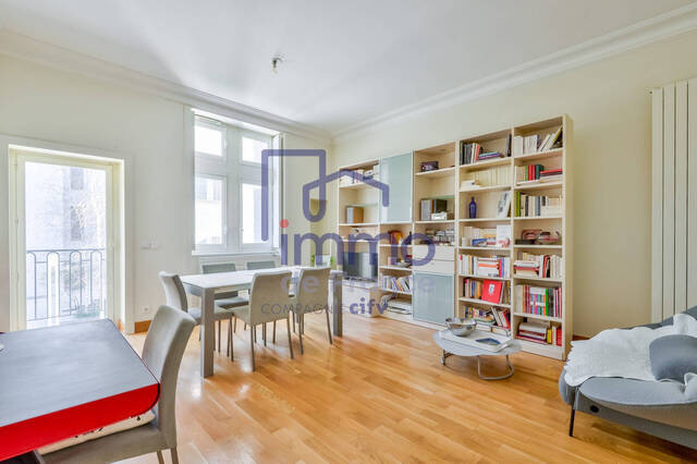 Sale Apartment 3 rooms 71 m² LYON 69002