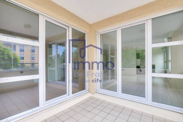 Vente Appartement 3 pièces 72.35 m² Pierre-Bénite 69310