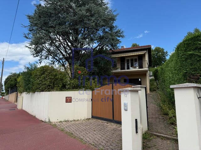 Sale House 5 rooms 137 m² Saint-Priest 69800