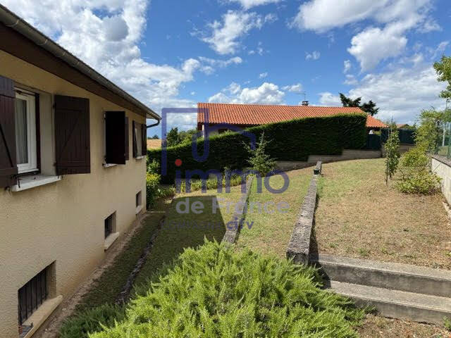 Sale House 5 rooms 137 m² Saint-Priest 69800