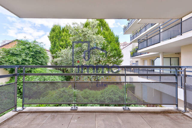 Sale Apartment 5 rooms 111.5 m² LYON 69007