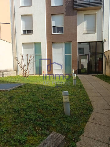 Sale Apartment 1 room 20 m² LYON 69007