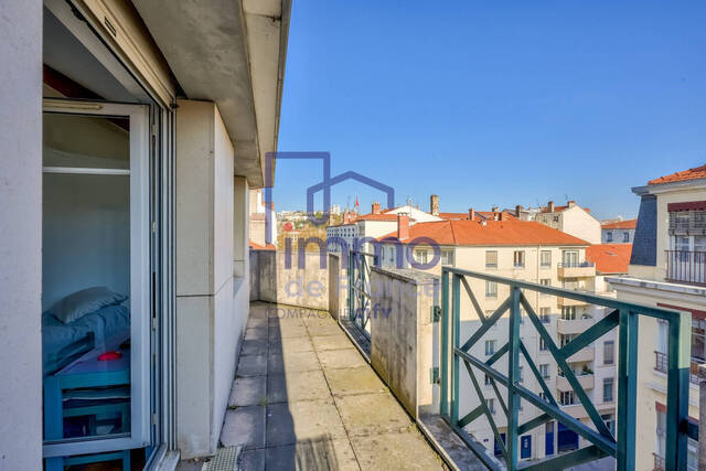 Sale Apartment 1 room 18 m² LYON 69007
