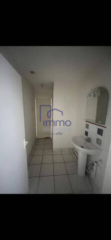 Vente Immeuble 746 m² Saint-Fons 69190