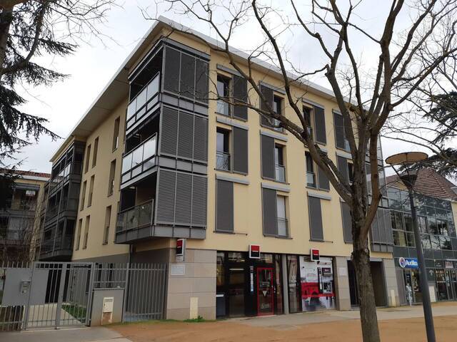 Location Stationnement 13 m² Écully 69130
