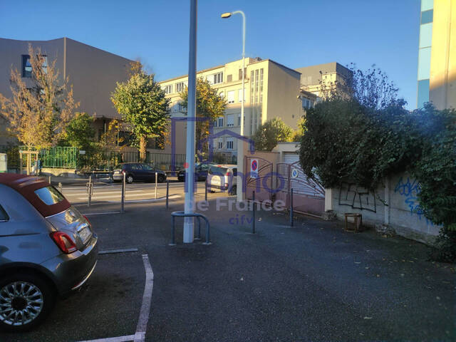 Vente Stationnement 12 m² Lyon 8e Arrondissement 69008