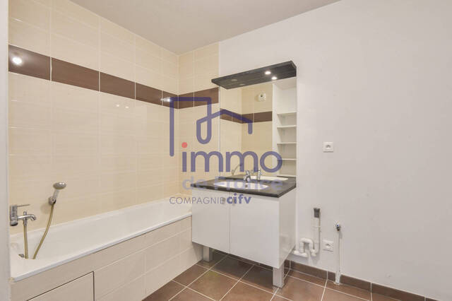 Vente Appartement 3 pièces 65.49 m² LYON 69007