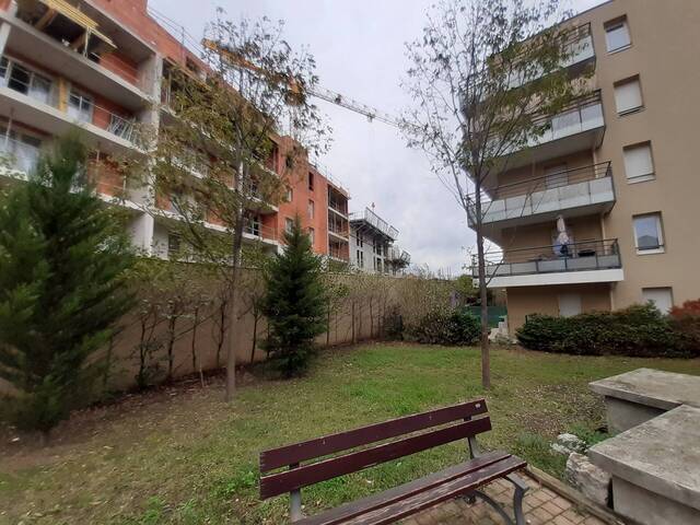 Location Appartement 4 pièces 87.14 m² Villeurbanne 69100