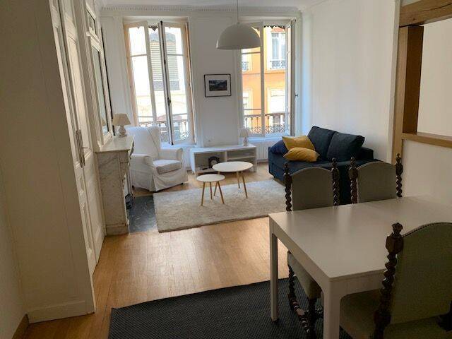 Rent Apartment 2 rooms 66.19 m² Lyon 2e Arrondissement 69002