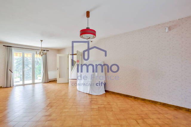 Vente Maison 5 pièces 137 m² Saint-Priest 69800