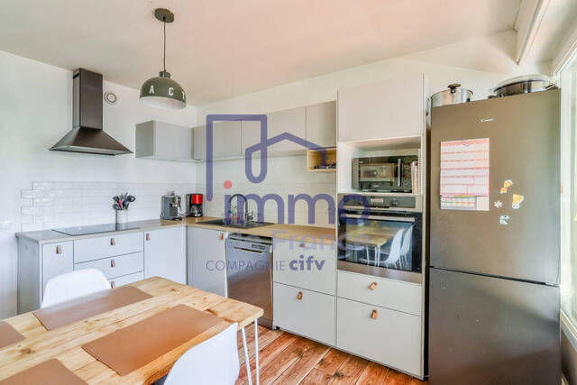 Vente Appartement 3 pièces 77 m² Sainte-Foy-lès-Lyon 69110