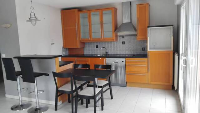 Location Appartement t2 45 m² Bron 69500