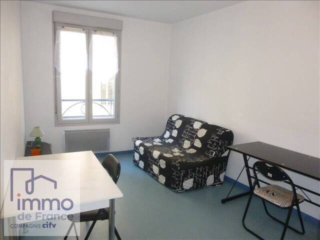 Location Appartement studio 1 pièce 18 m² Lyon 7e Arrondissement 69007