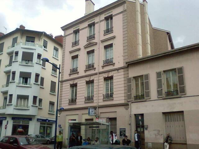 Location Appartement t3 65 m² Saint-Fons 69190
