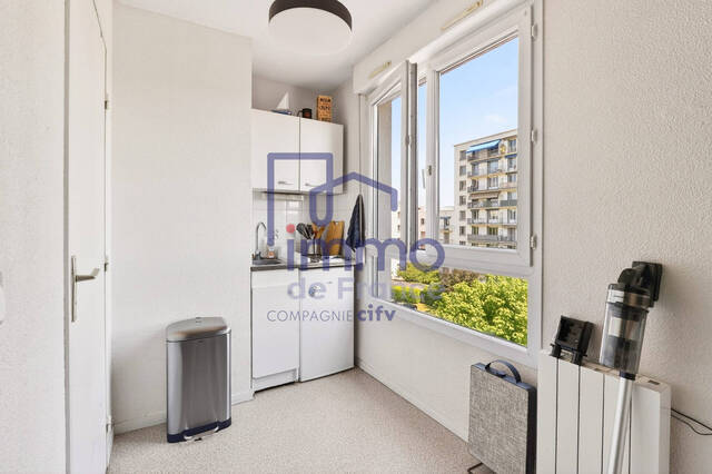 Vente Appartement 1 pièce 23.7 m² Lyon 8e Arrondissement 69008