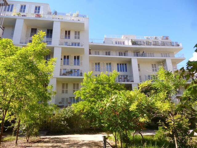 Location Appartement studio 1 pièce 32 m² Lyon 8e Arrondissement 69008 LYON 8