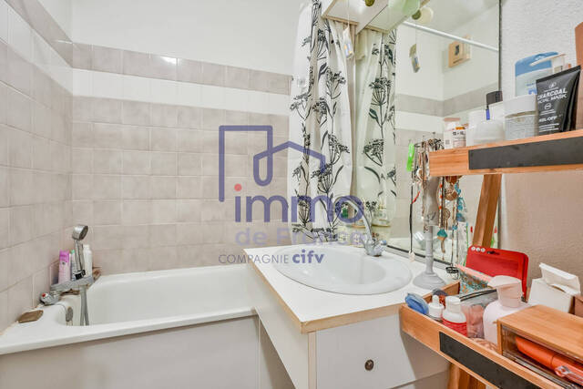 Vente Appartement 1 pièce 17.96 m² Lyon 8e Arrondissement 69008