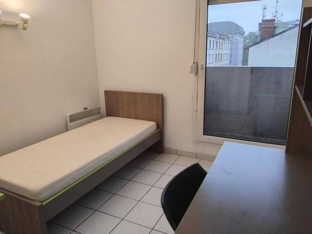 Rent Apartment studio 1 room 16 m² Lyon 8e Arrondissement 69008 LYON 8